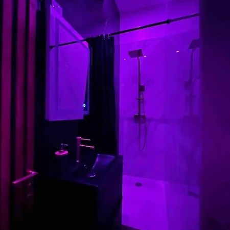 Lejlighed Le Cocon Des Arenes : Jacuzzi